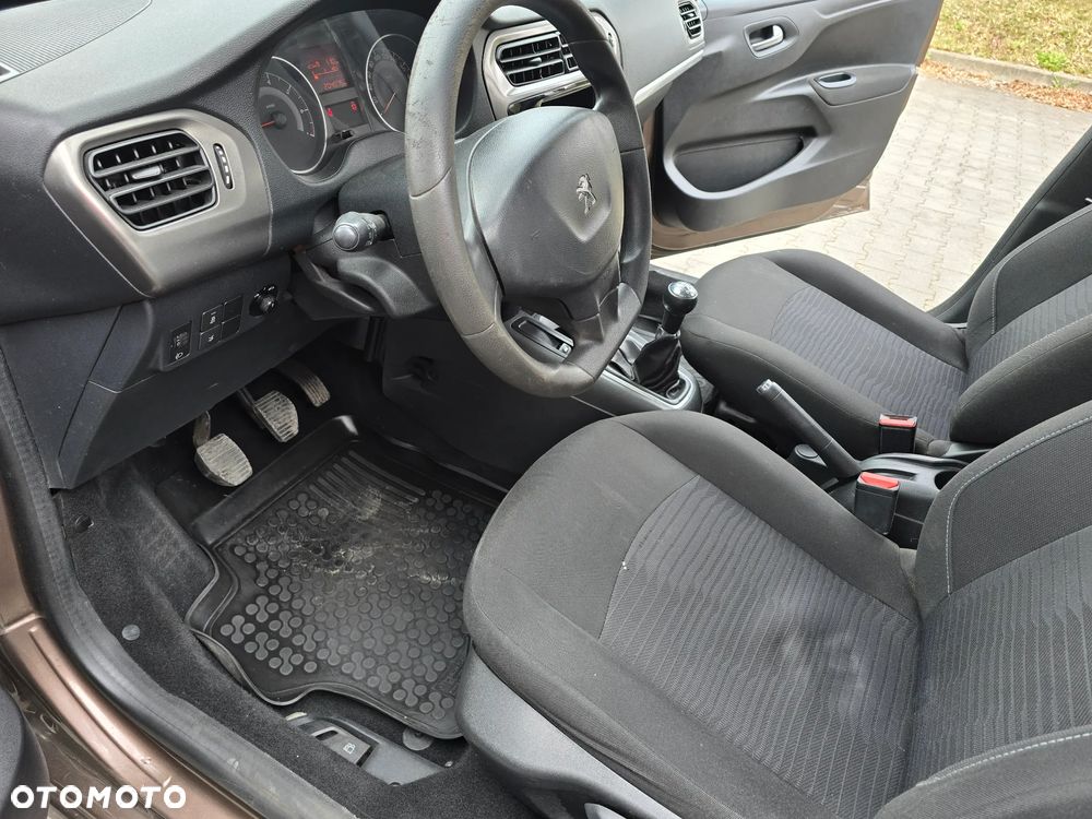 Peugeot 301 1.6 HDi Active - 10