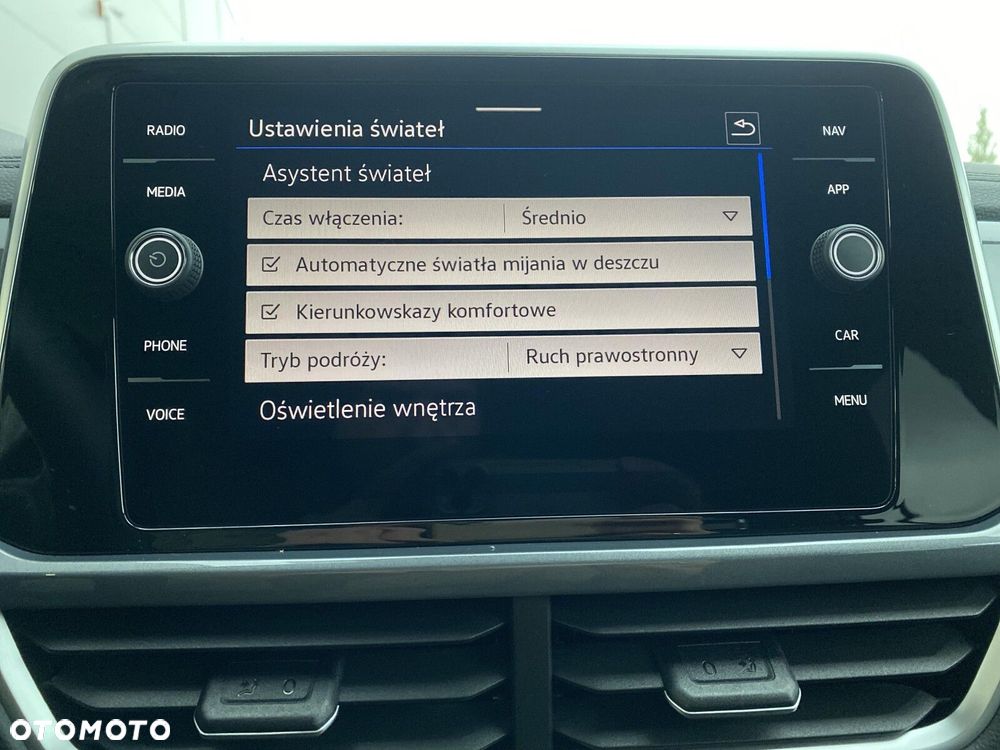 Volkswagen T-Roc 1.5 TSI Style DSG - 24