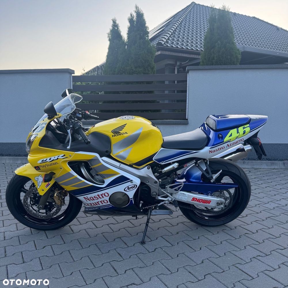 Honda CBR - 1