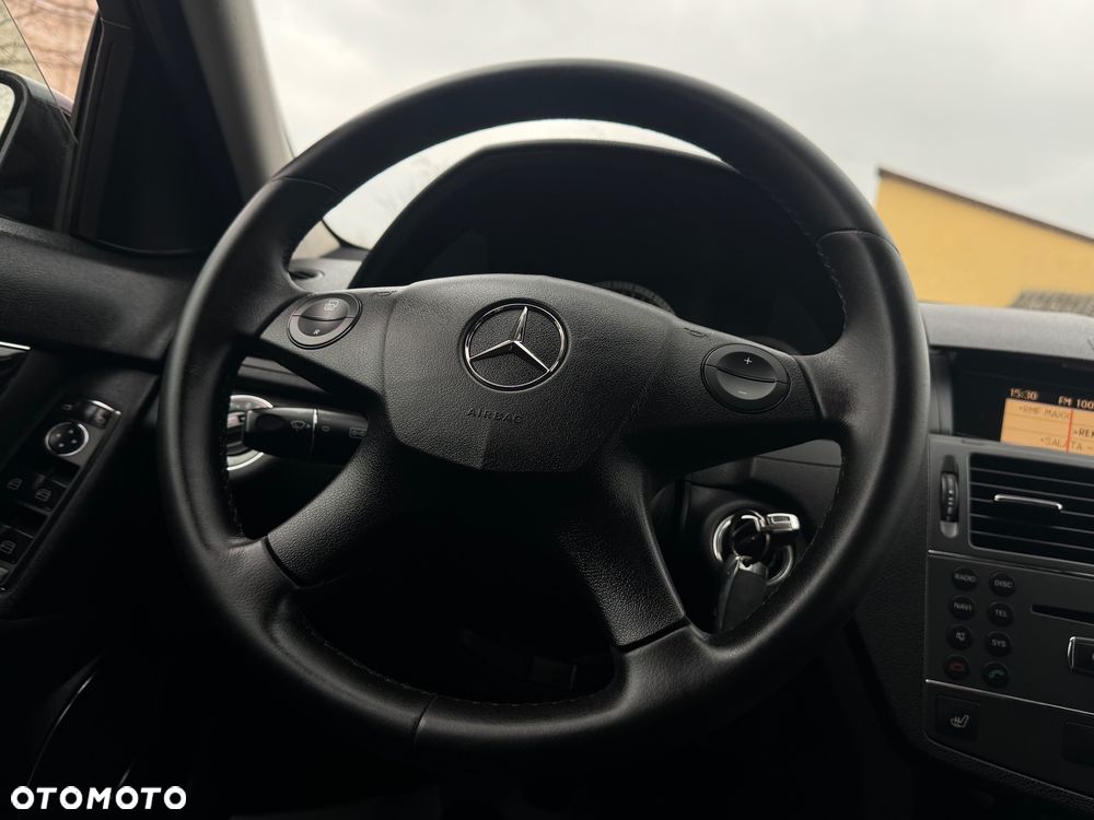 Mercedes-Benz Klasa C 200 Kompressor Avantgarde - 37
