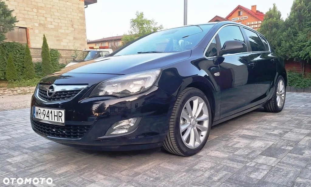 Opel Astra IV 1.4 T Sport - 1