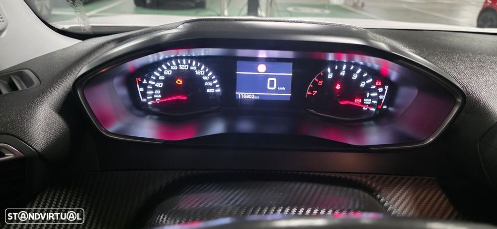 Peugeot 2008 1.2 PureTech Active Pack - 11