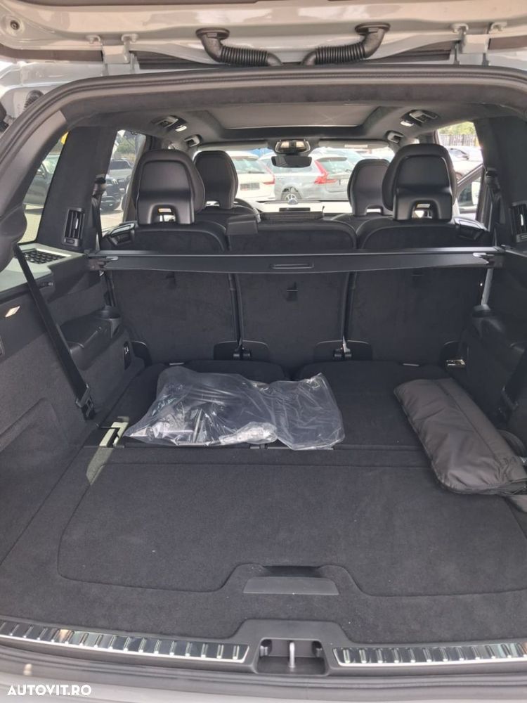 Volvo XC 90 T8 AWD PHEV Ultra Black Edition - 16