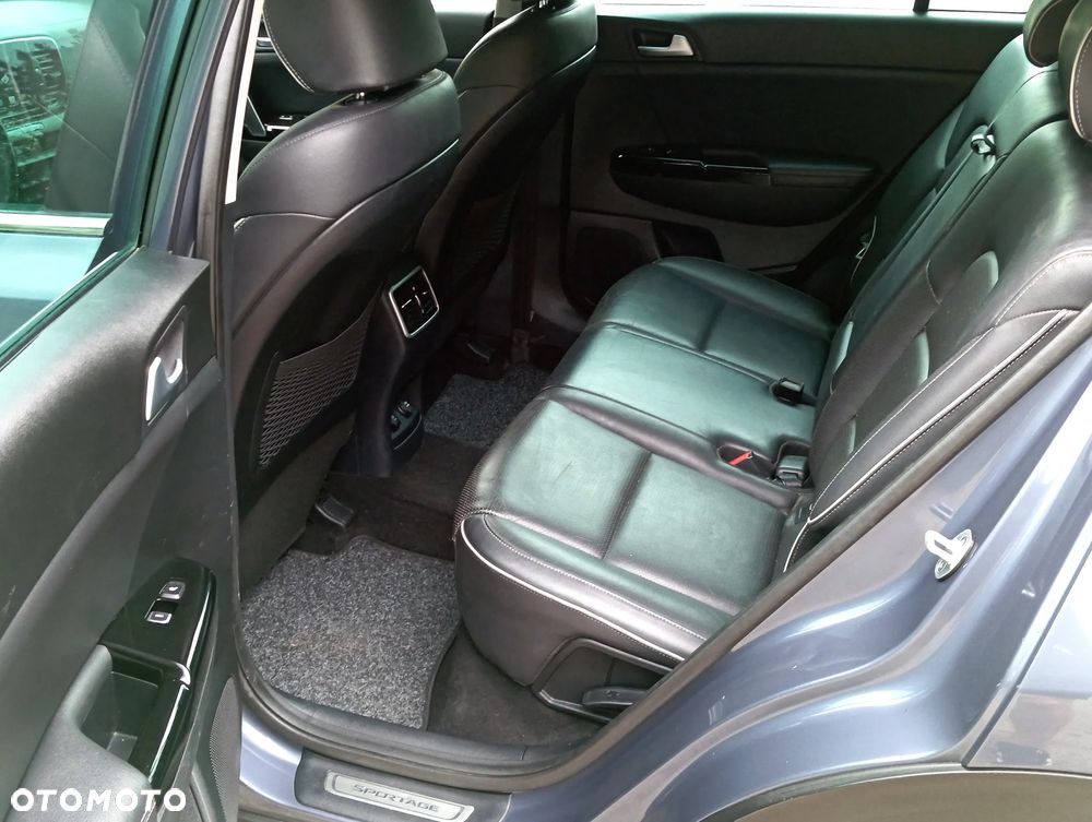 Kia Sportage 1.7 CRDI 2WD Dream-Team Edition - 17