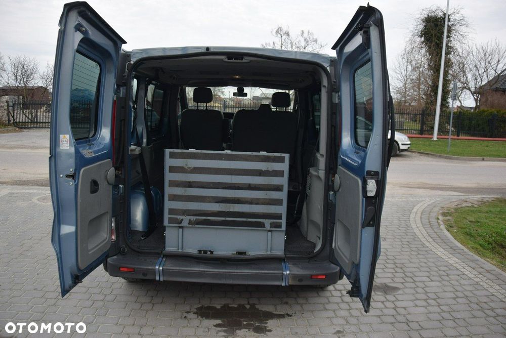 Opel Vivaro - 32