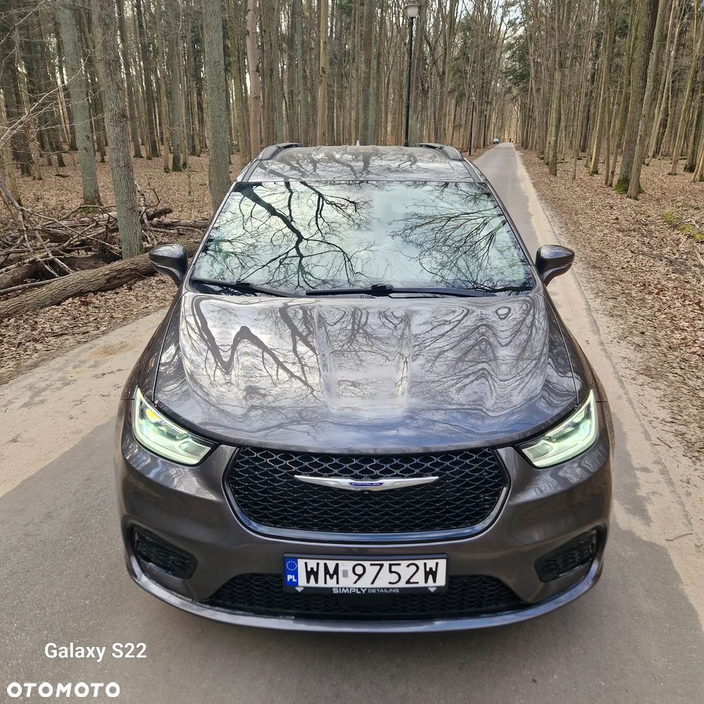 Chrysler Pacifica - 8