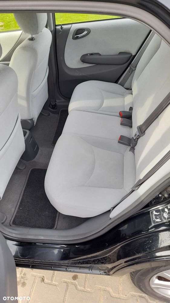 Honda City 1.4 Comfort - 10