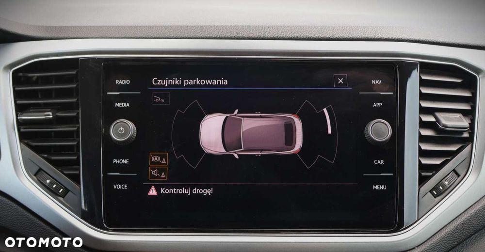 Volkswagen T-Roc - 32