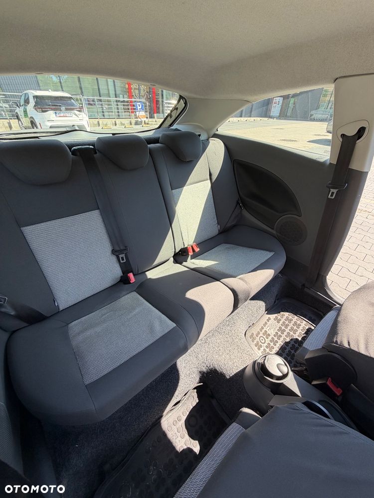Seat Ibiza SC 1.6 TDI DPF Style - 4