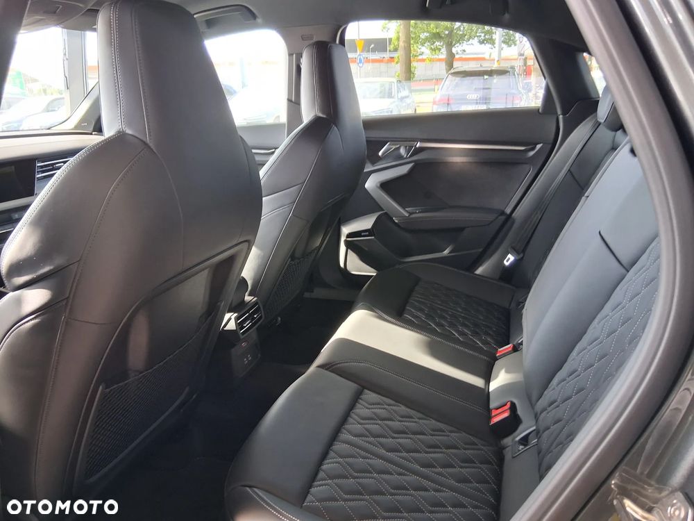 Audi S3 Limousine - 11