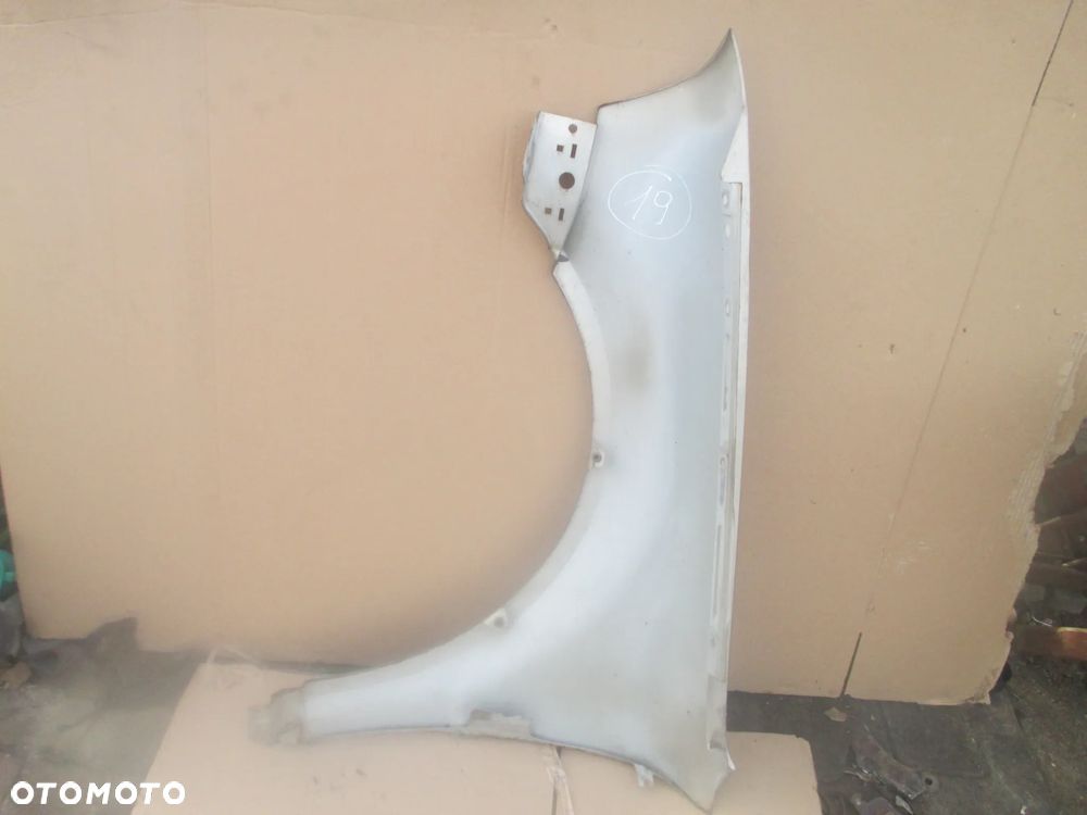 błotnik prawy VW Passat B5 FL Orginał bez rdzy - 9