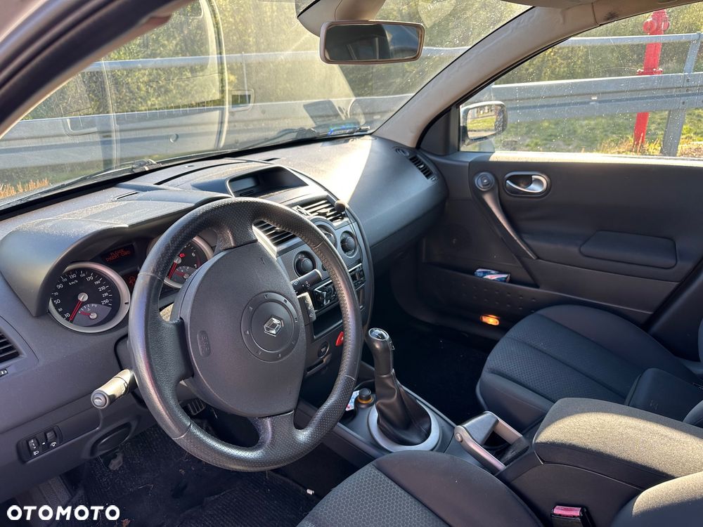 Renault Megane 1.6 16V Expression - 8