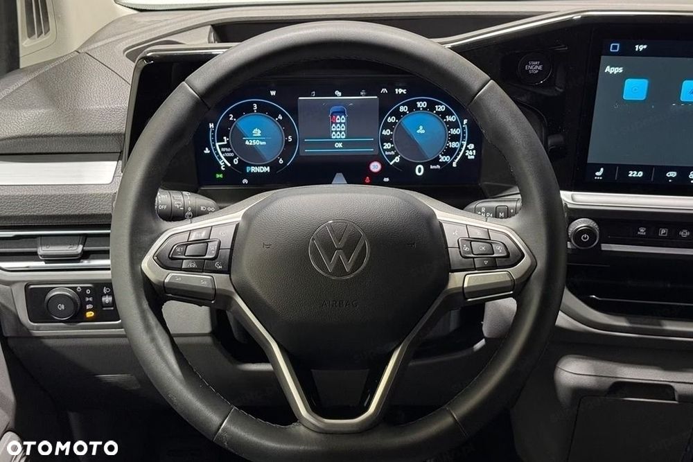 Volkswagen Caravelle - 10