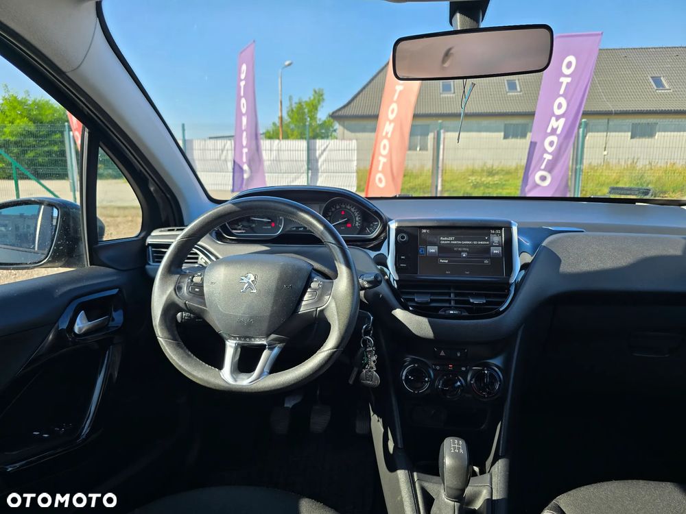 Peugeot 208 1.2 PureTech Style - 33