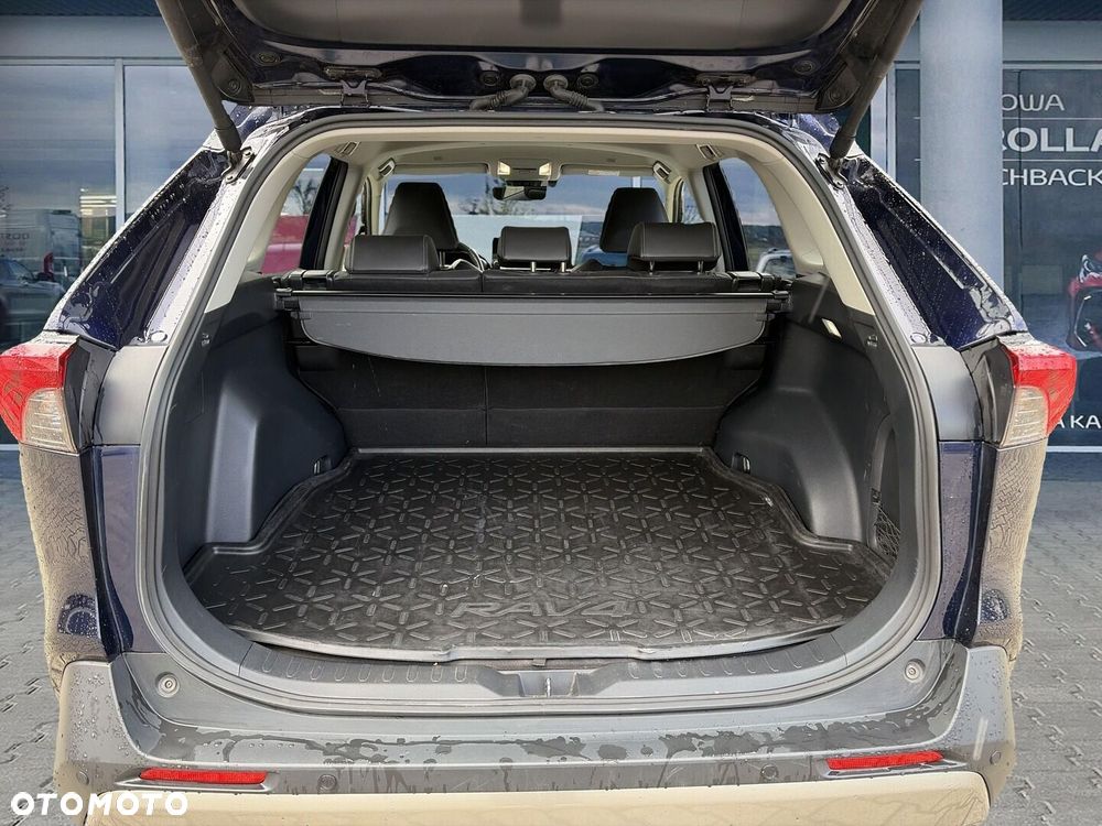 Toyota RAV4 - 18