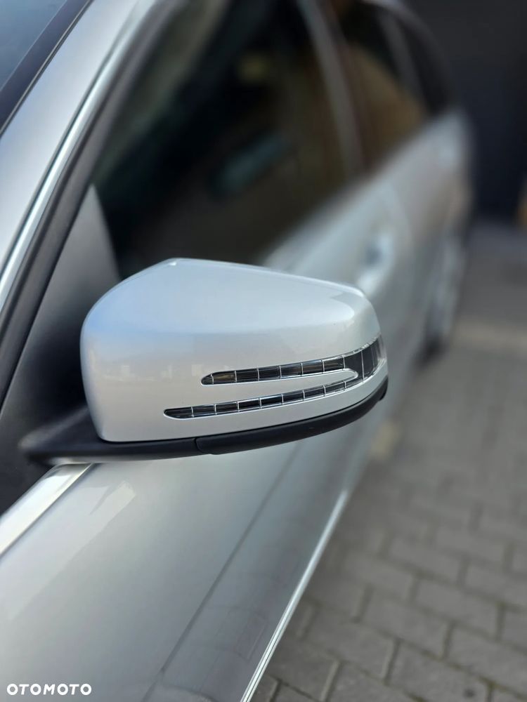 Mercedes-Benz Klasa C 220 CDI DPF (BlueEFFICIENCY) 7G-TRONIC Elegance - 30