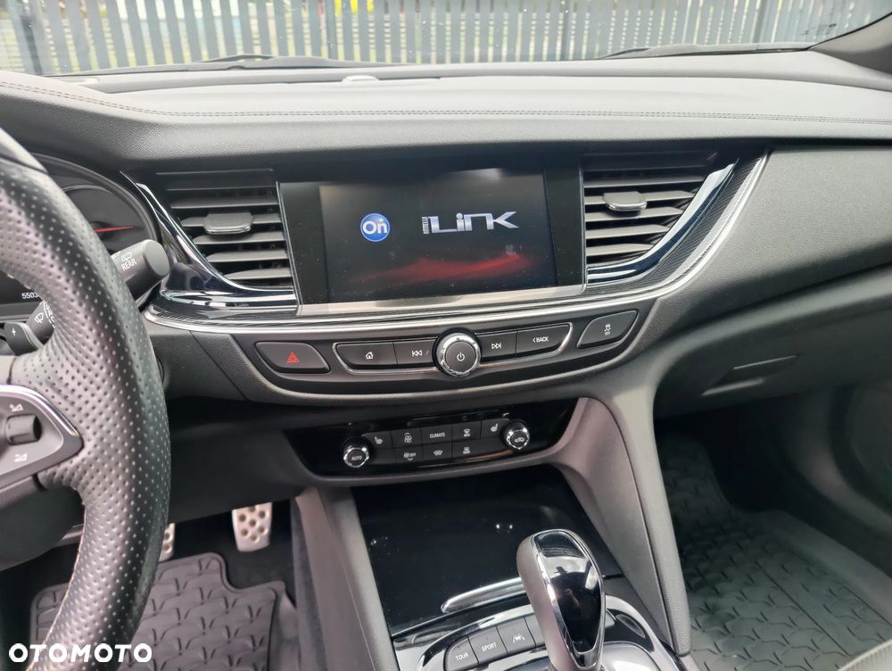 Opel Insignia 2.0 T 4x4 Innovation S&S - 18