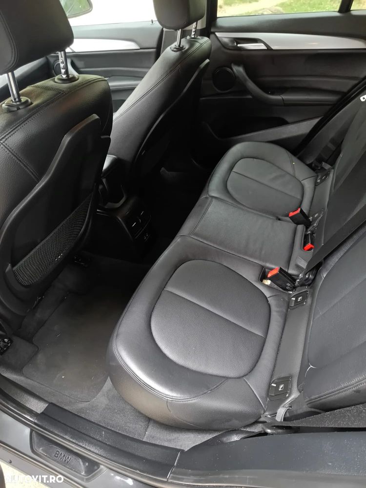 BMW X1 sDrive18i - 13