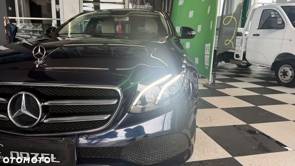 Mercedes-Benz Klasa E - 31