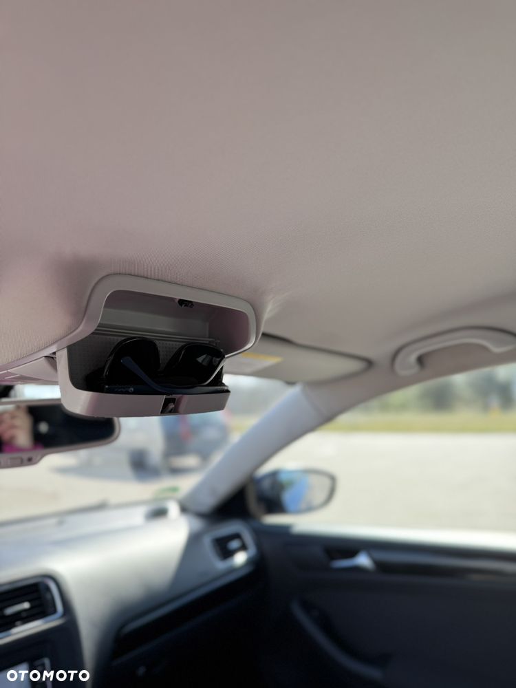 Volkswagen Jetta 1.2 TSI Comfortline - 21