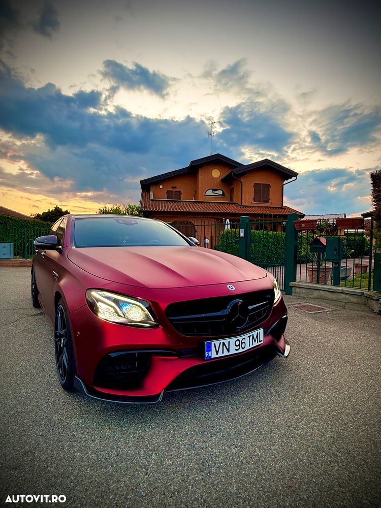 Mercedes-Benz E - 10