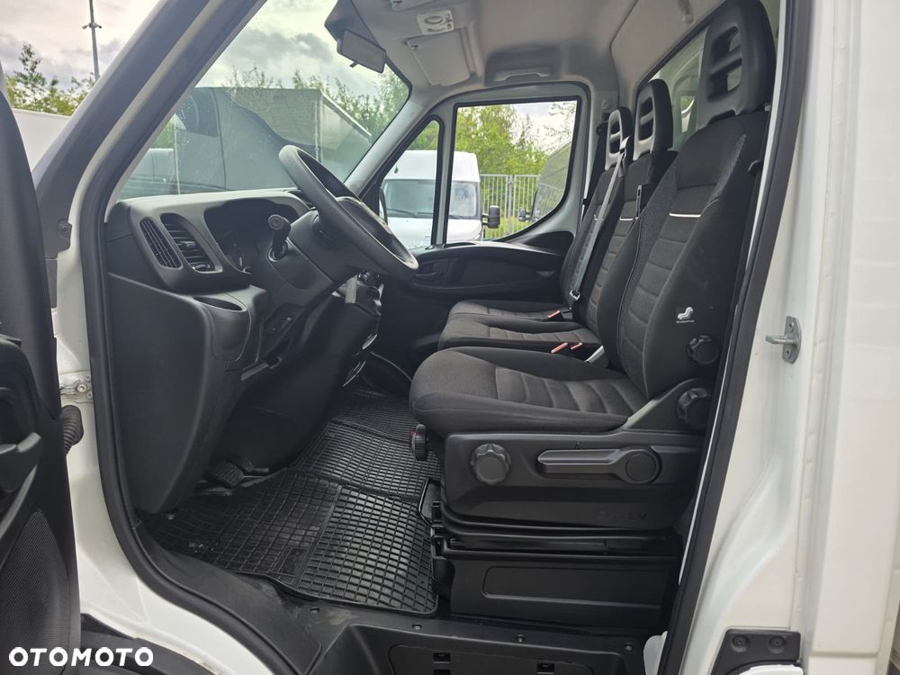 Iveco 35C16 Automat Kontener z Winda 8EP Silnik 3L Bliźniaki 2300 Wysoki !!! - 23