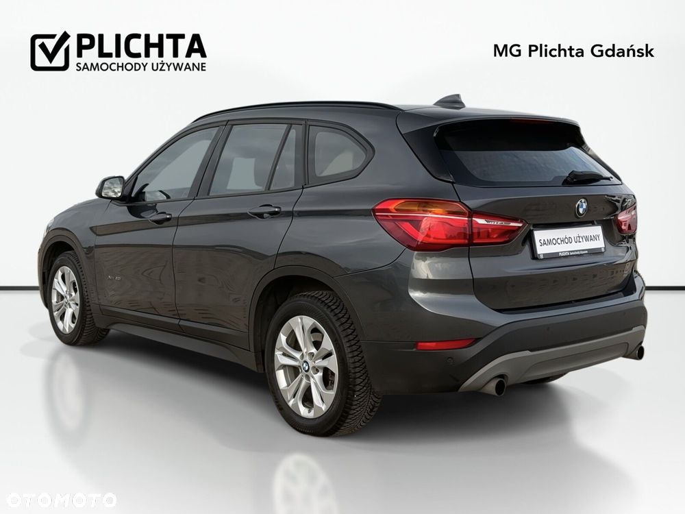 BMW X1 xDrive20i Advantage - 7