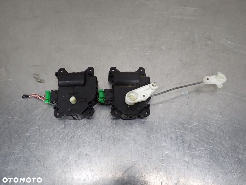 SILNICZEK NAGRZEWNICY INFINITI M37X 113800-2380 - 2