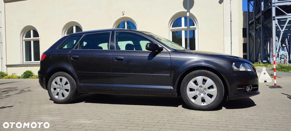 Audi A3 Sportback 1.6 Attraction - 4