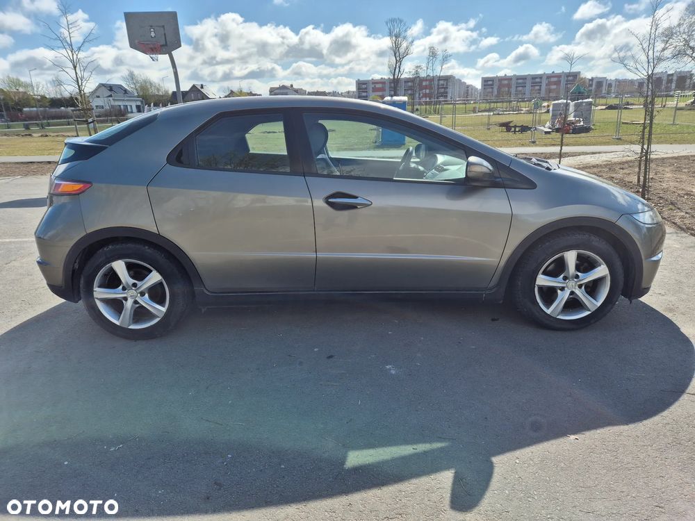 Honda Civic 1.4 Comfort - 6