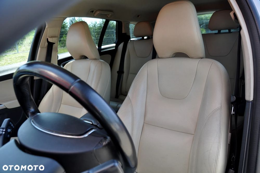 Volvo V60 D3 Geartronic Linje Business - 25
