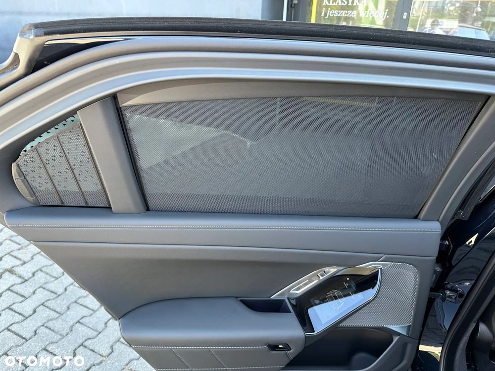 BMW i7 105.7kWh M70 xDrive - 19