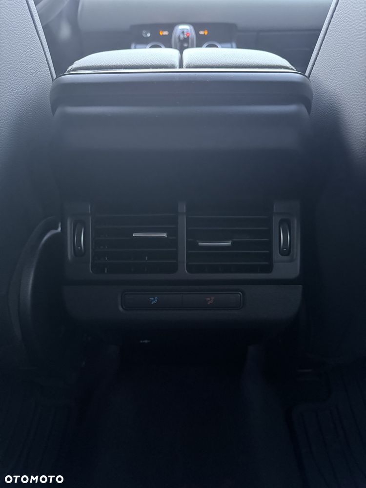 Land Rover Range Rover Evoque 2.0 D200 mHEV R-Dynamic SE - 32