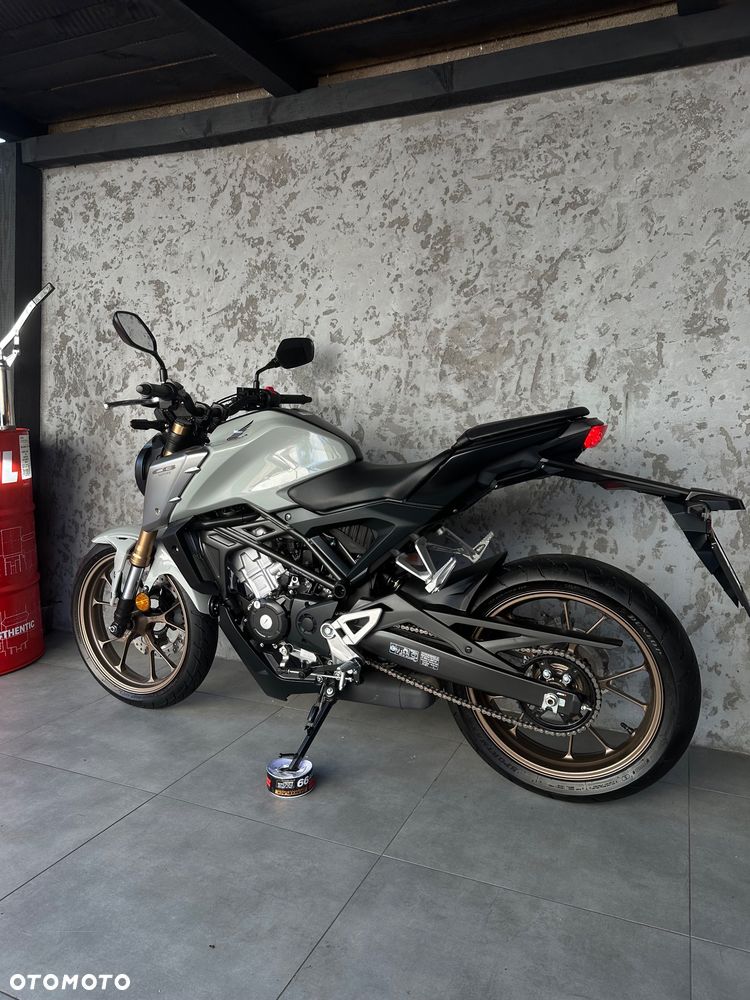 Honda CBR - 6