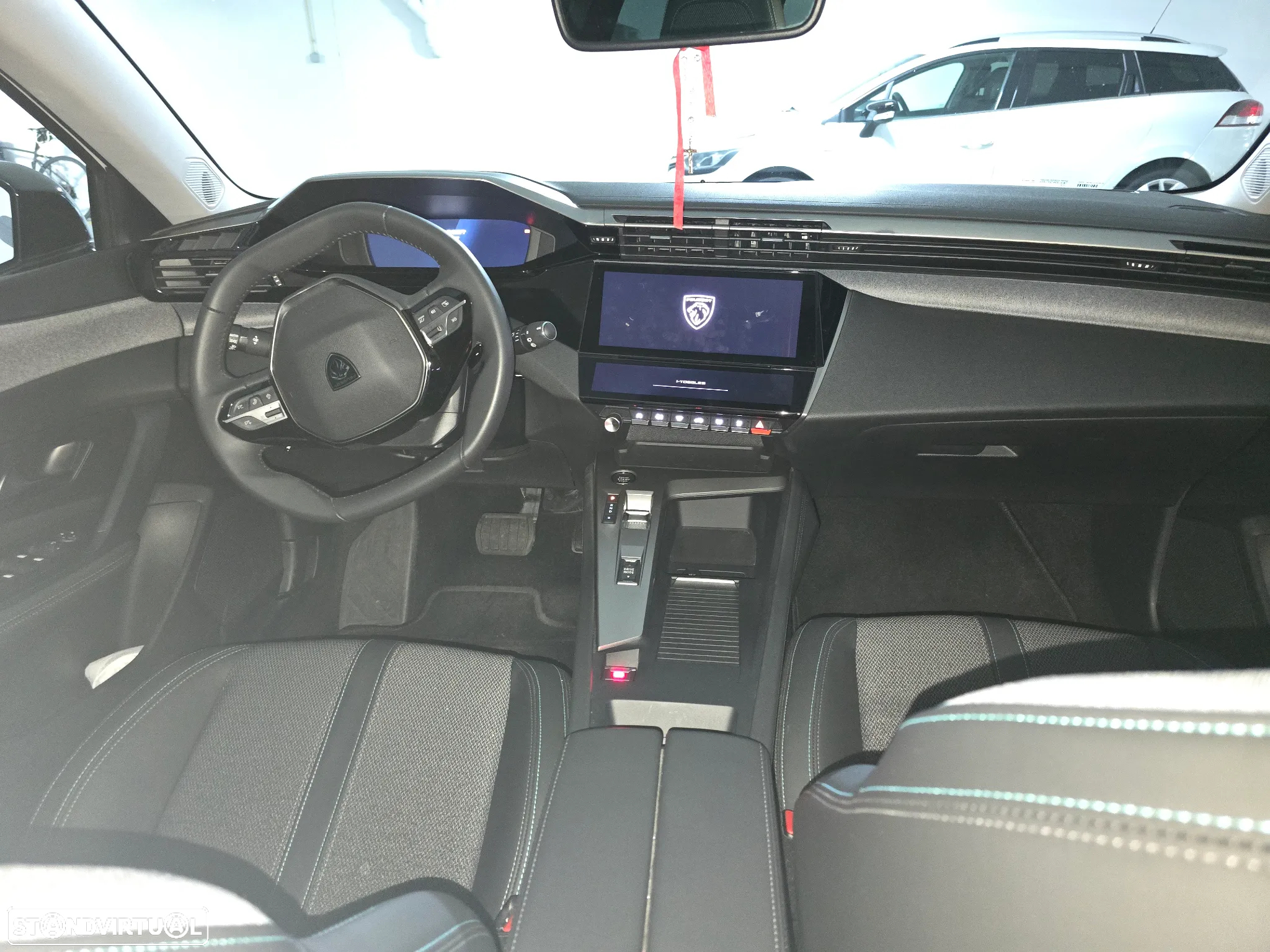 Peugeot 308 SW 1.6 Hybrid Allure Pack e-EAT8 - 23