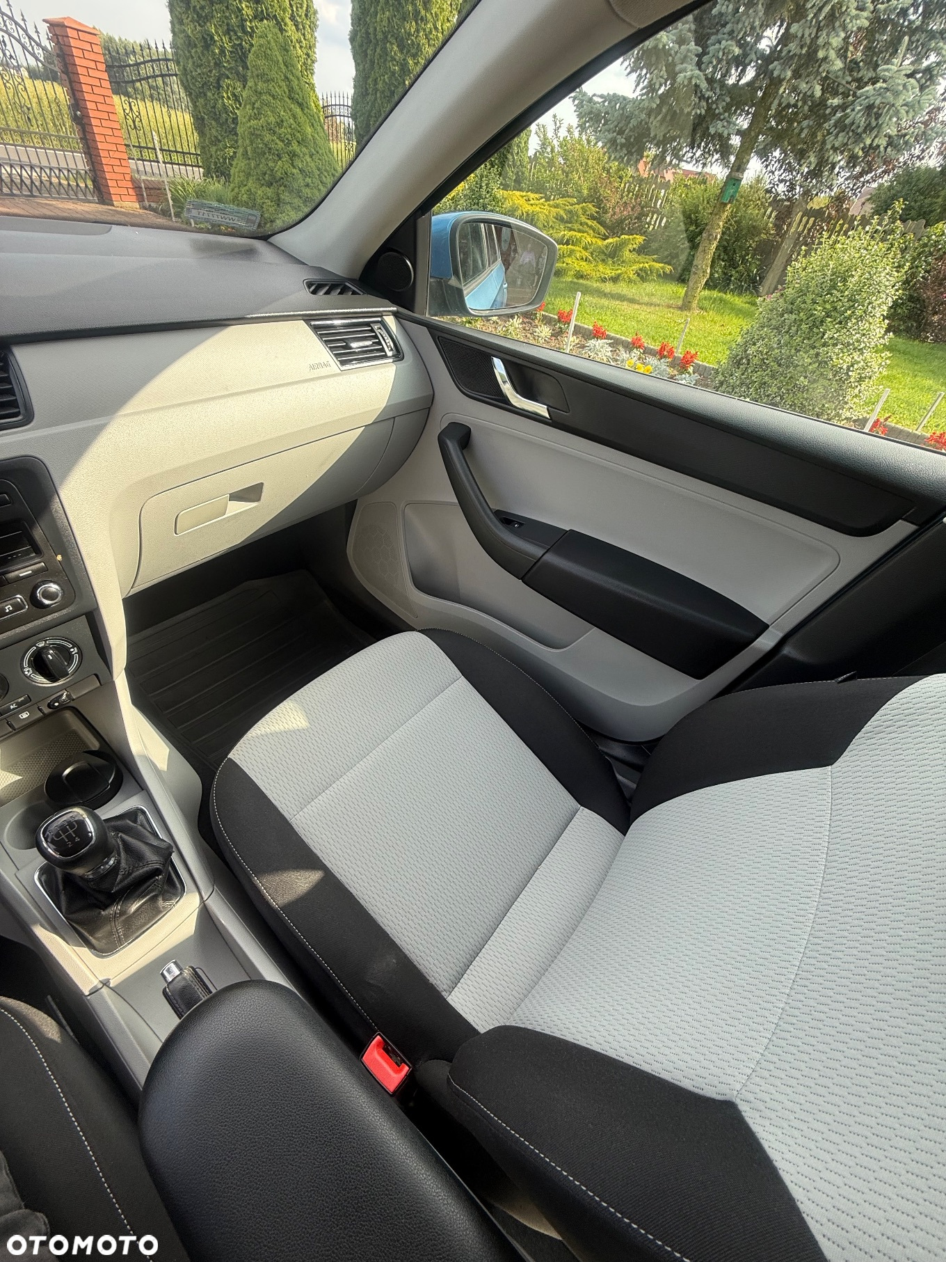 Skoda RAPID Spb 1.2 TSI Ambition Max - 11
