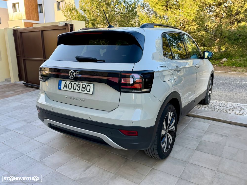 VW T-Cross 1.0 TSI BlackStyle DSG - 12