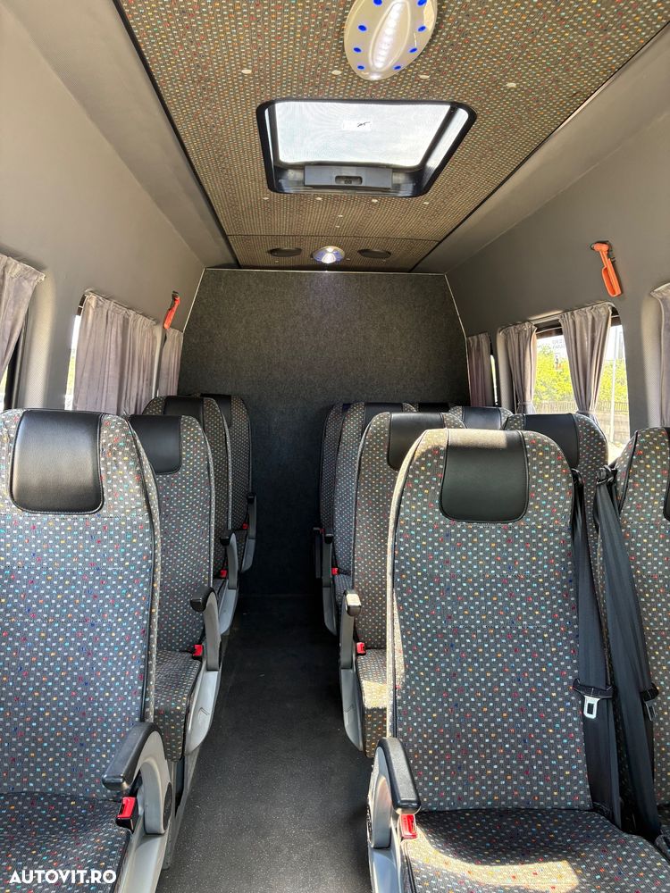 Mercedes-Benz Sprinter - 15