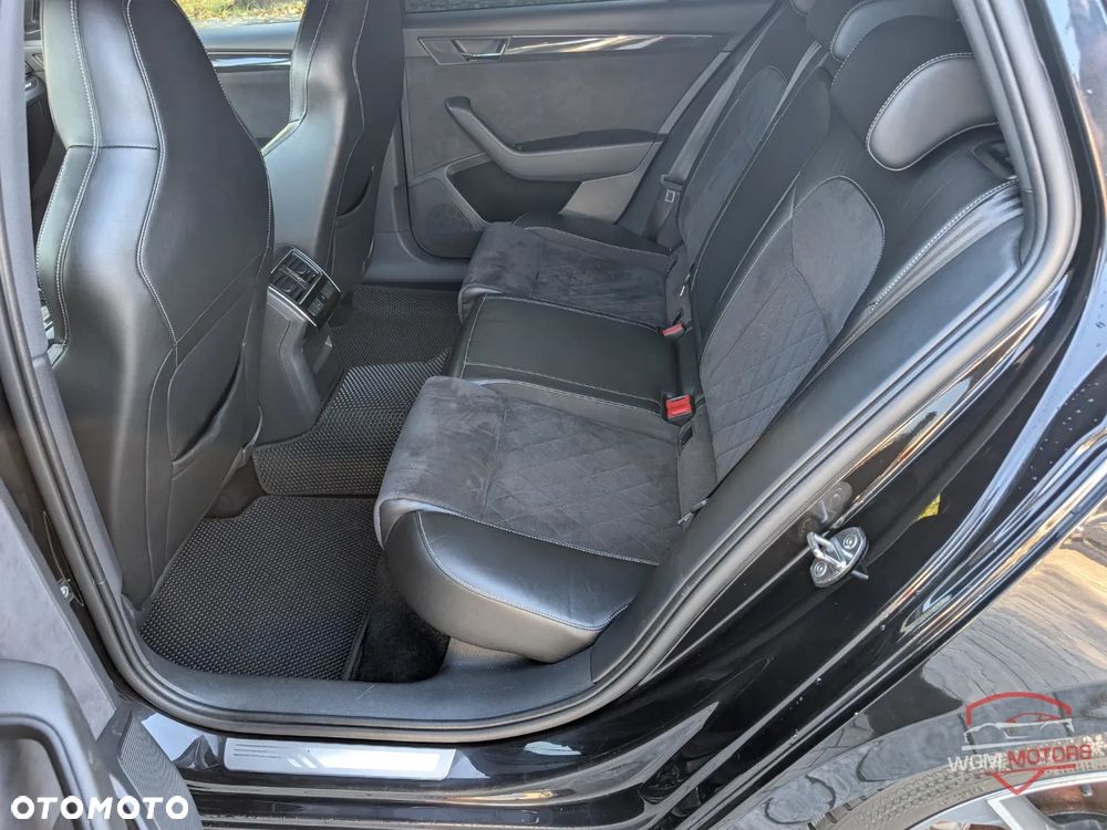 Skoda Superb 2.0 TSI Sportline DSG - 19