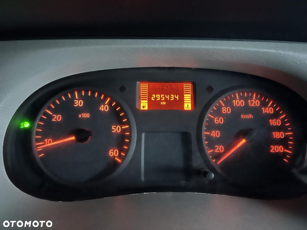 Renault Trafic Passenger Authentique - 11