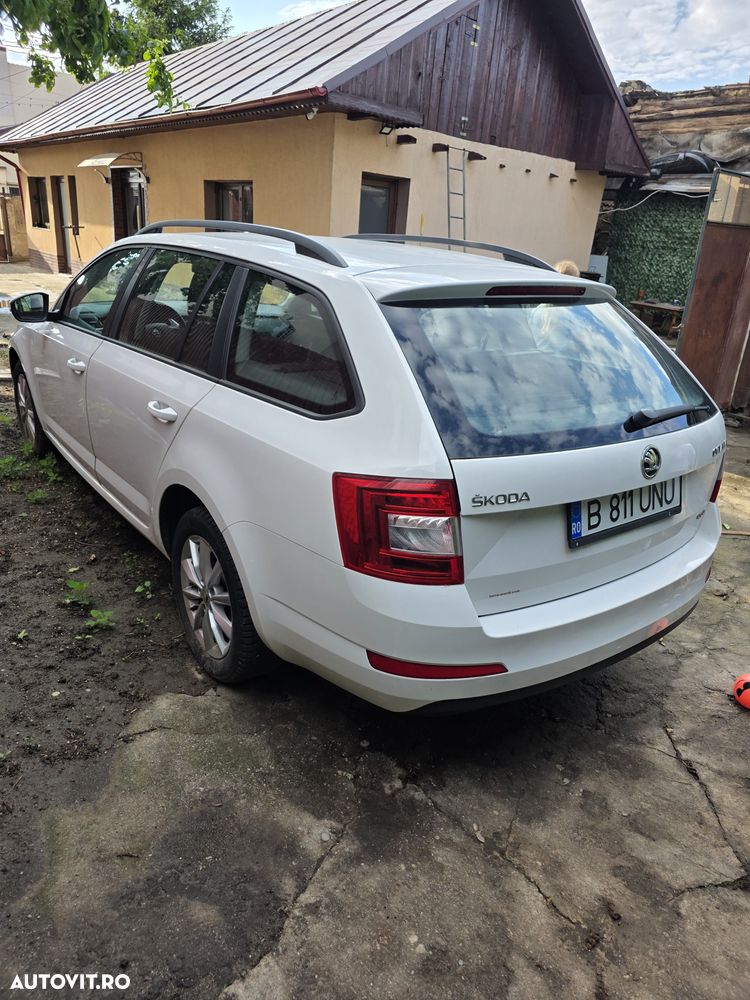 Skoda Octavia 1.6 TDI 4X4 AMBITION - 7