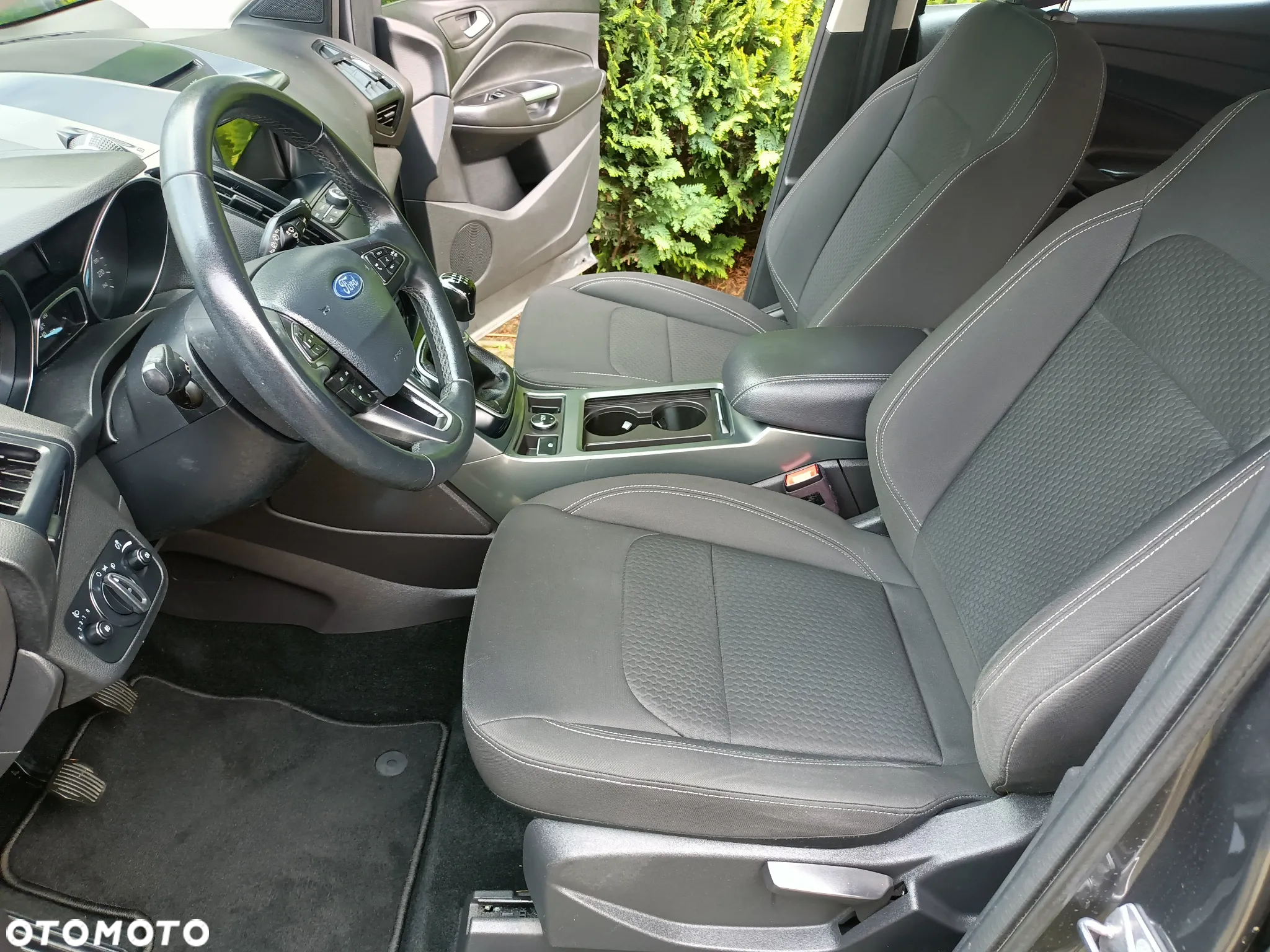 Ford Kuga - 6
