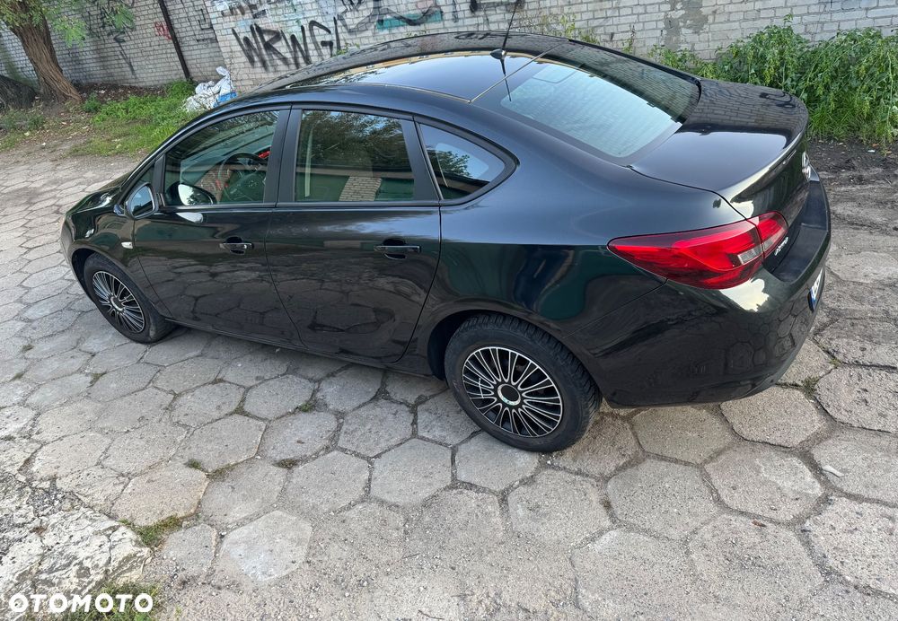 Opel Astra - 3