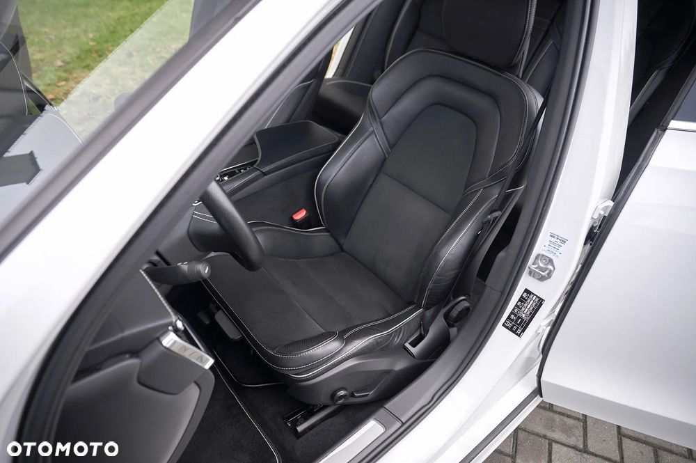 Volvo V90 D4 Geartronic R Design - 30