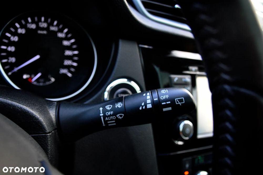 Nissan Qashqai 1.5 dCi N-Connecta - 15