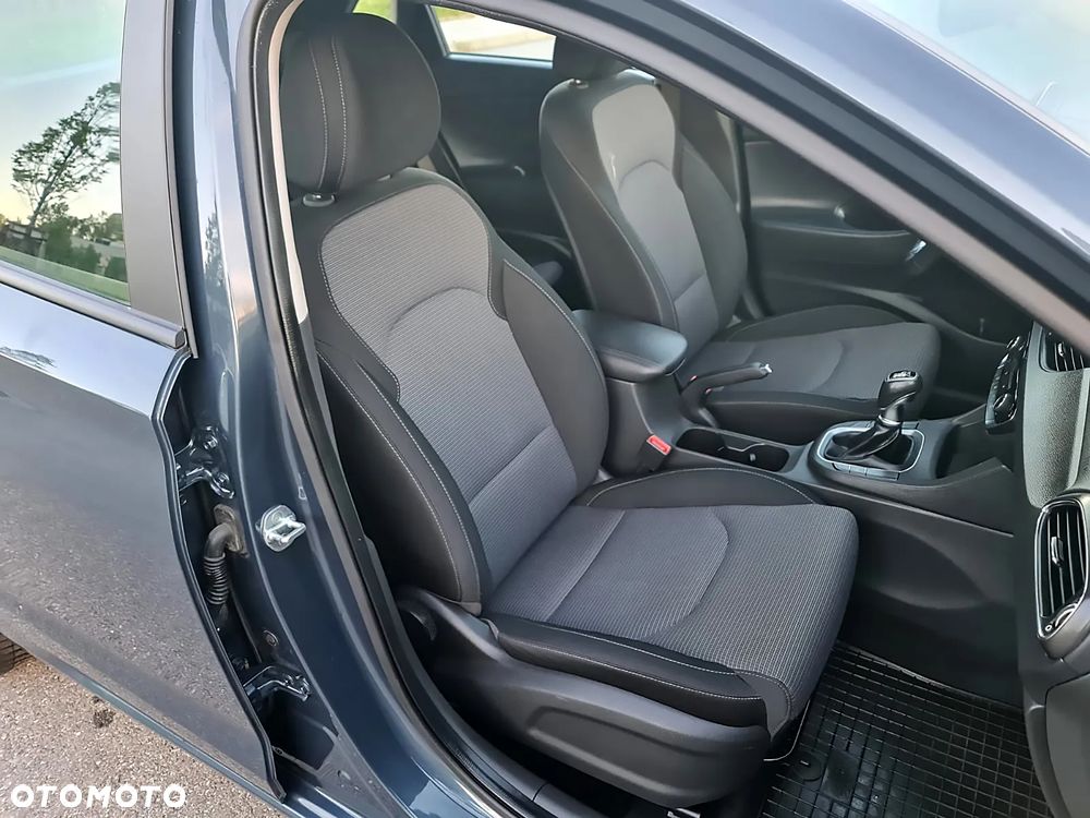Hyundai i30 1.5 DPI Modern - 12