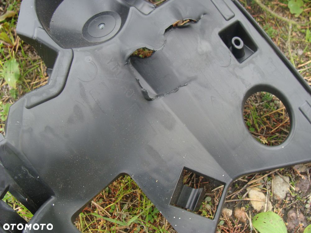 Renault Megane E-Tech zderzak wzmocnienie przód 620321520R - 4