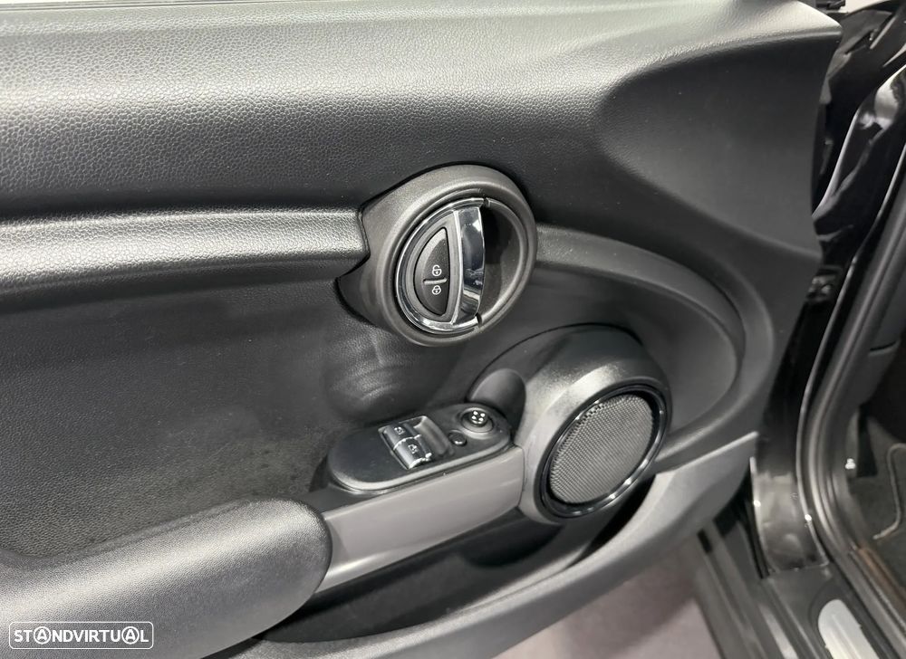 MINI 3 Portas One Sport Edition - 18