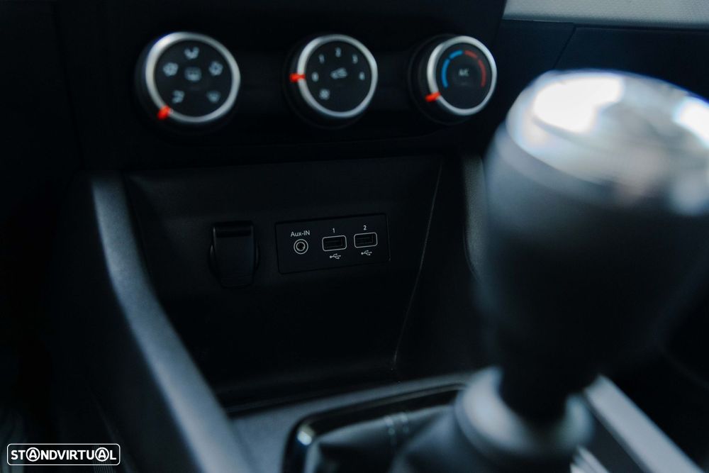 Renault Clio 1.0 TCe Limited Bi-Fuel - 25