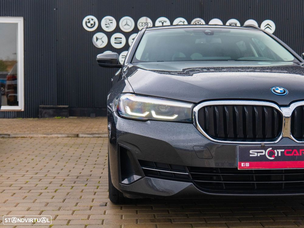 BMW 530 e - 31